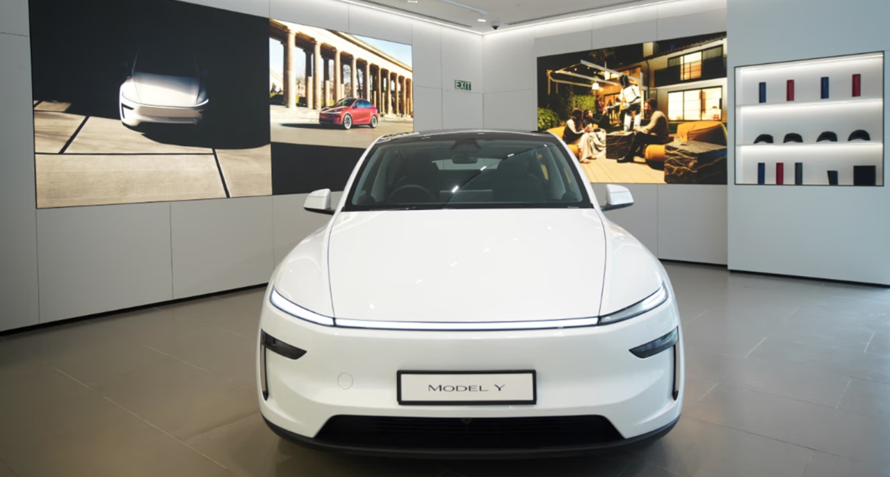 Tesla Model Y 2025